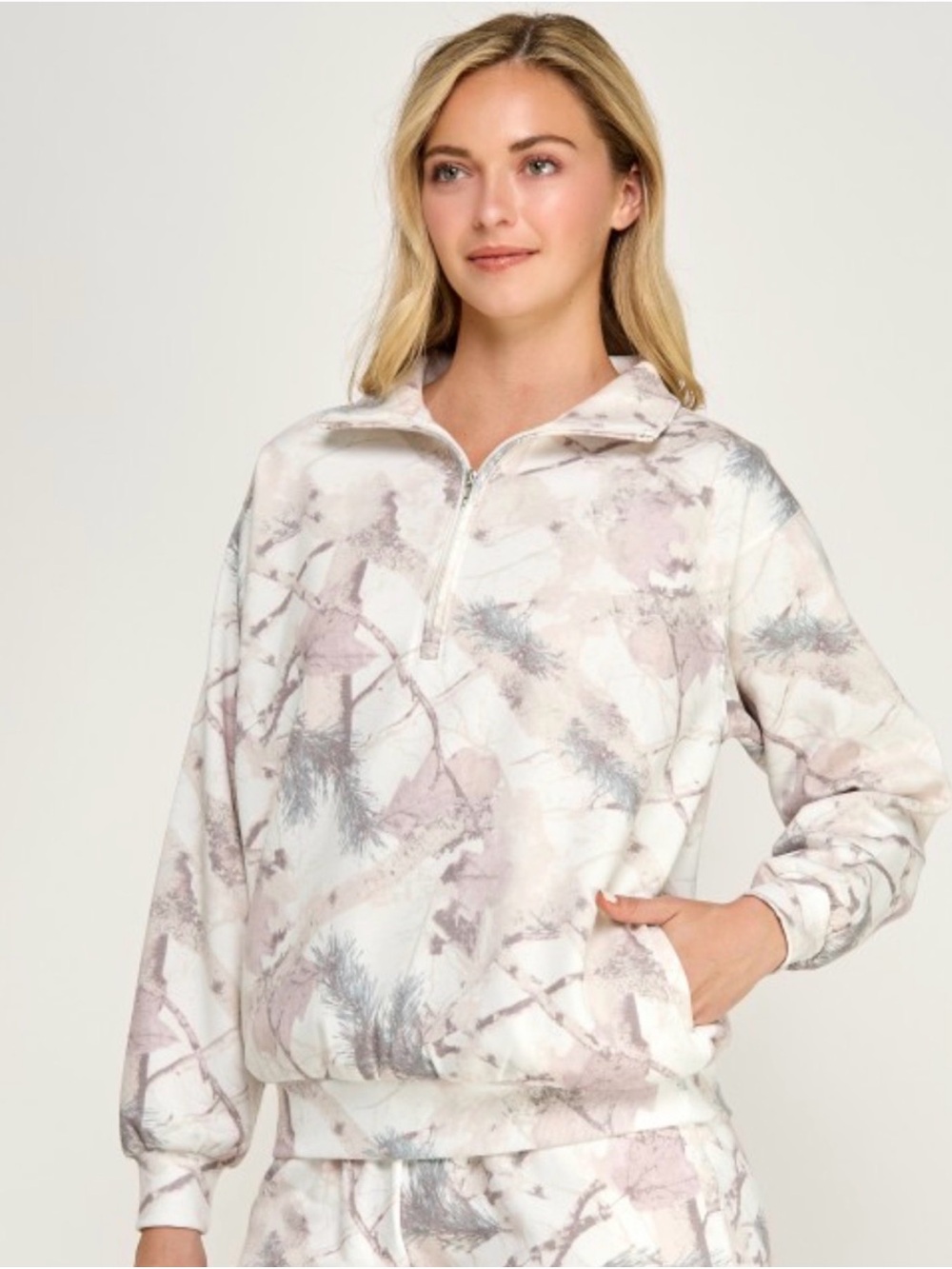#269 HALF ZIP MOCK NECK